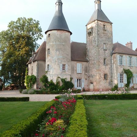 Chateau De Clusors Saint-Menoux Екстериор снимка