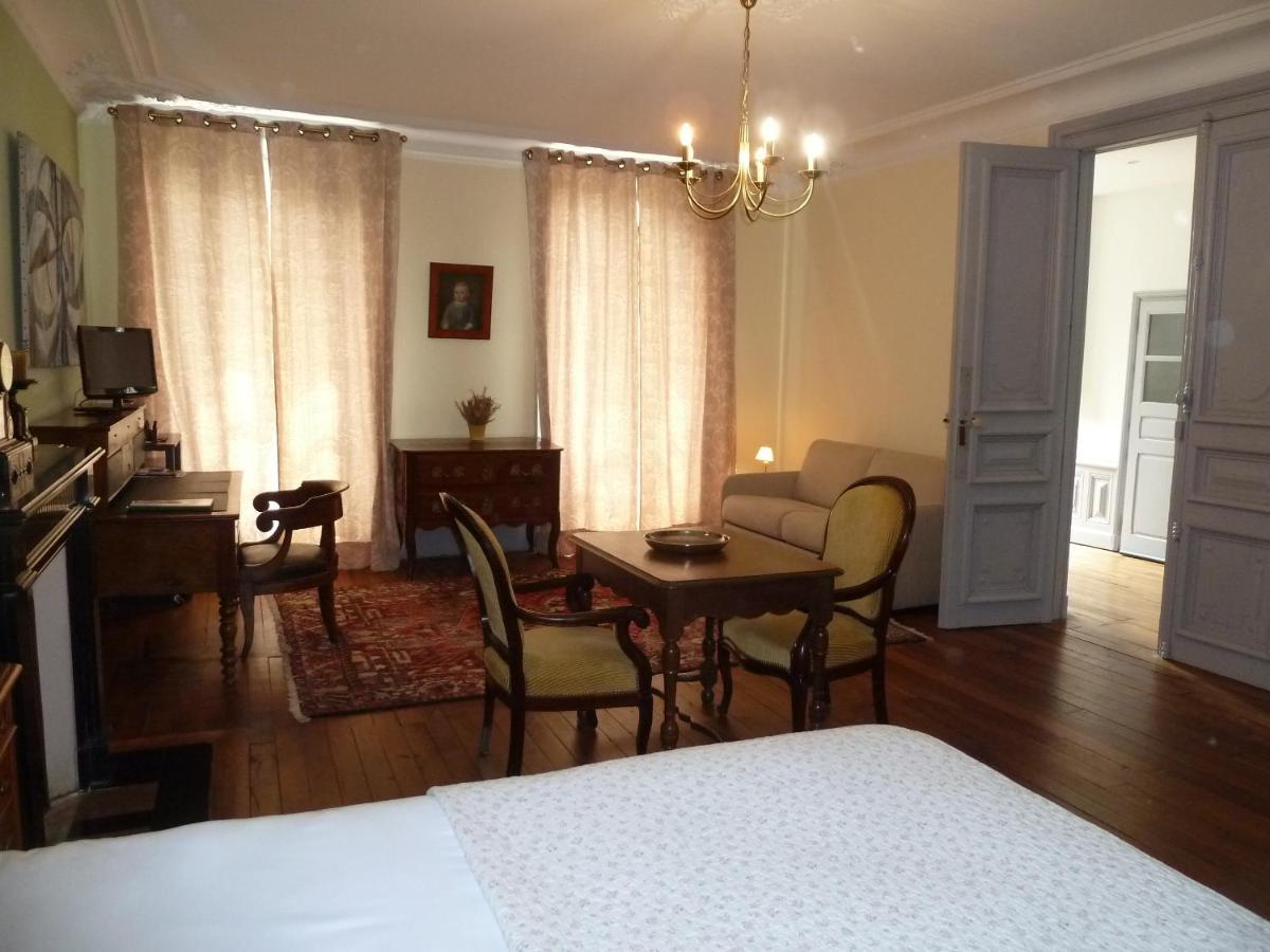 Chateau De Clusors Saint-Menoux Екстериор снимка